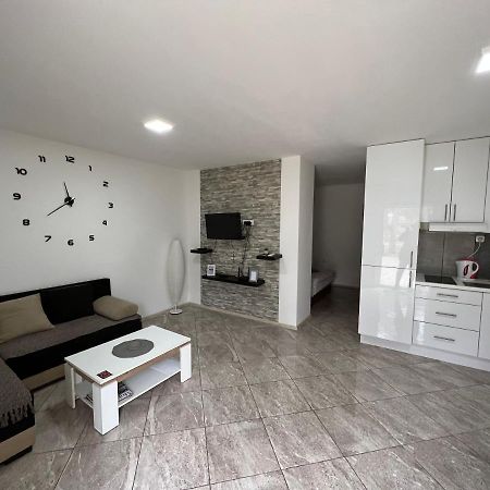 Aurora Apartment Sombor Extérieur photo