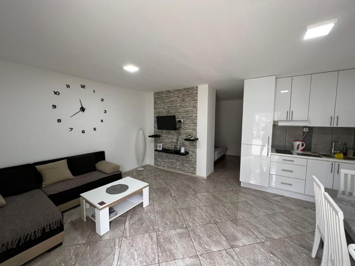 Aurora Apartment Sombor Extérieur photo