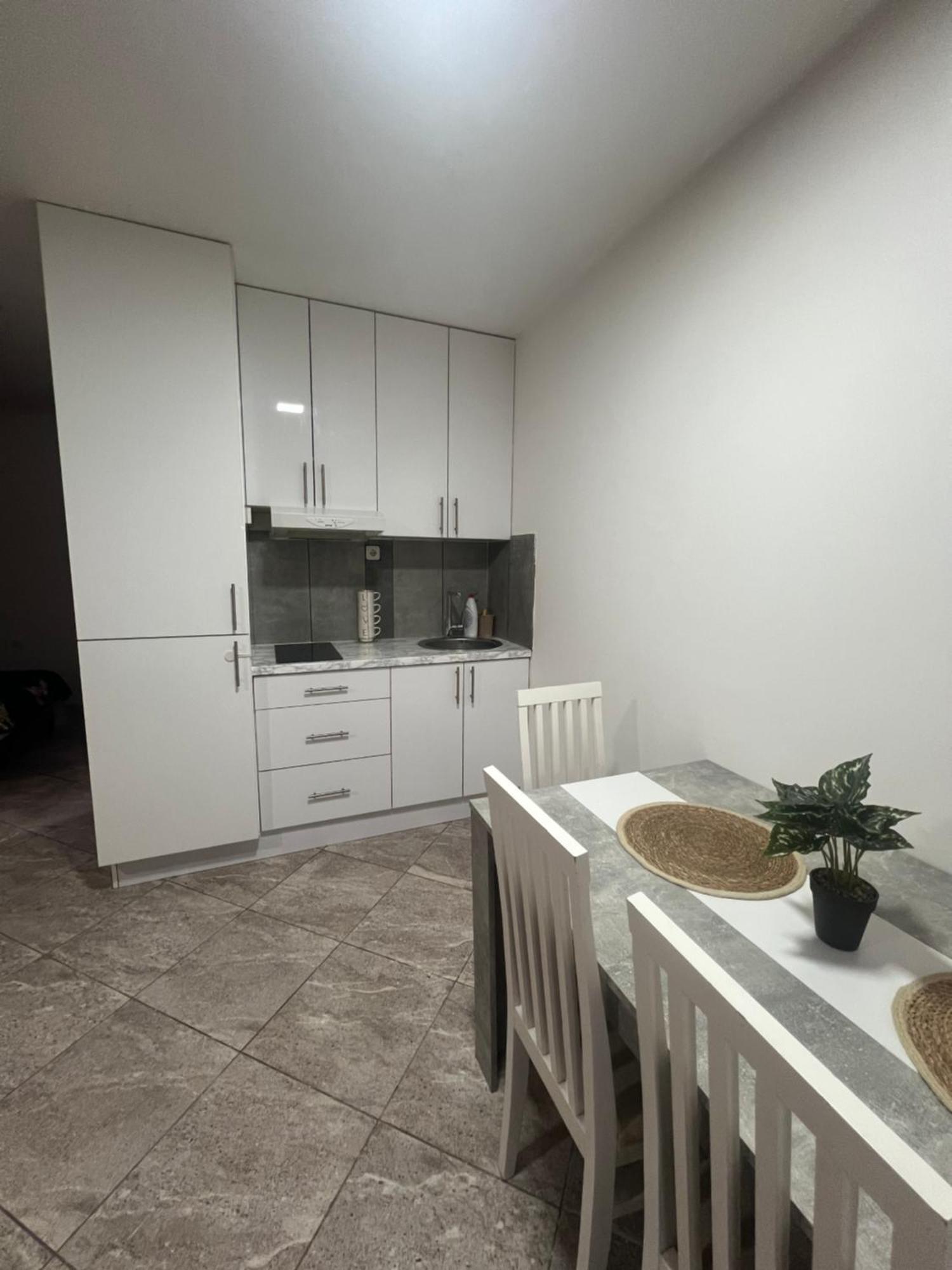 Aurora Apartment Sombor Extérieur photo